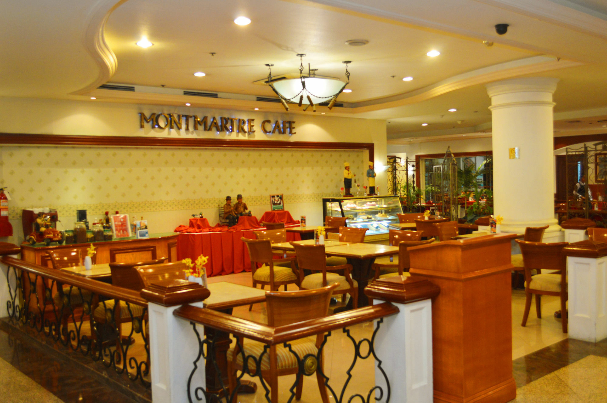 Grand Regal Hotel Davao City Dış mekan fotoğraf